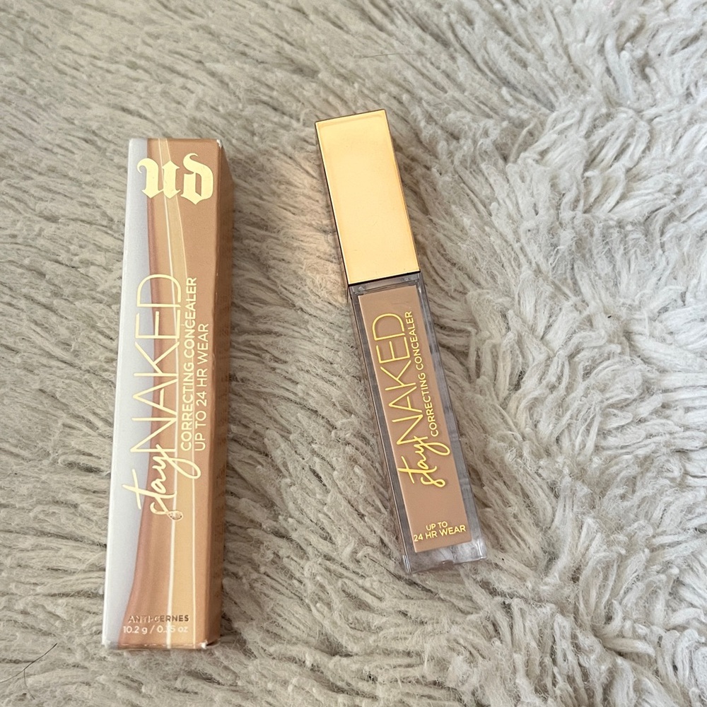 Urban Decay STAY NAKED WEIGHTLESS LIQUID CONCEALER Shade 40NY Full SIZE